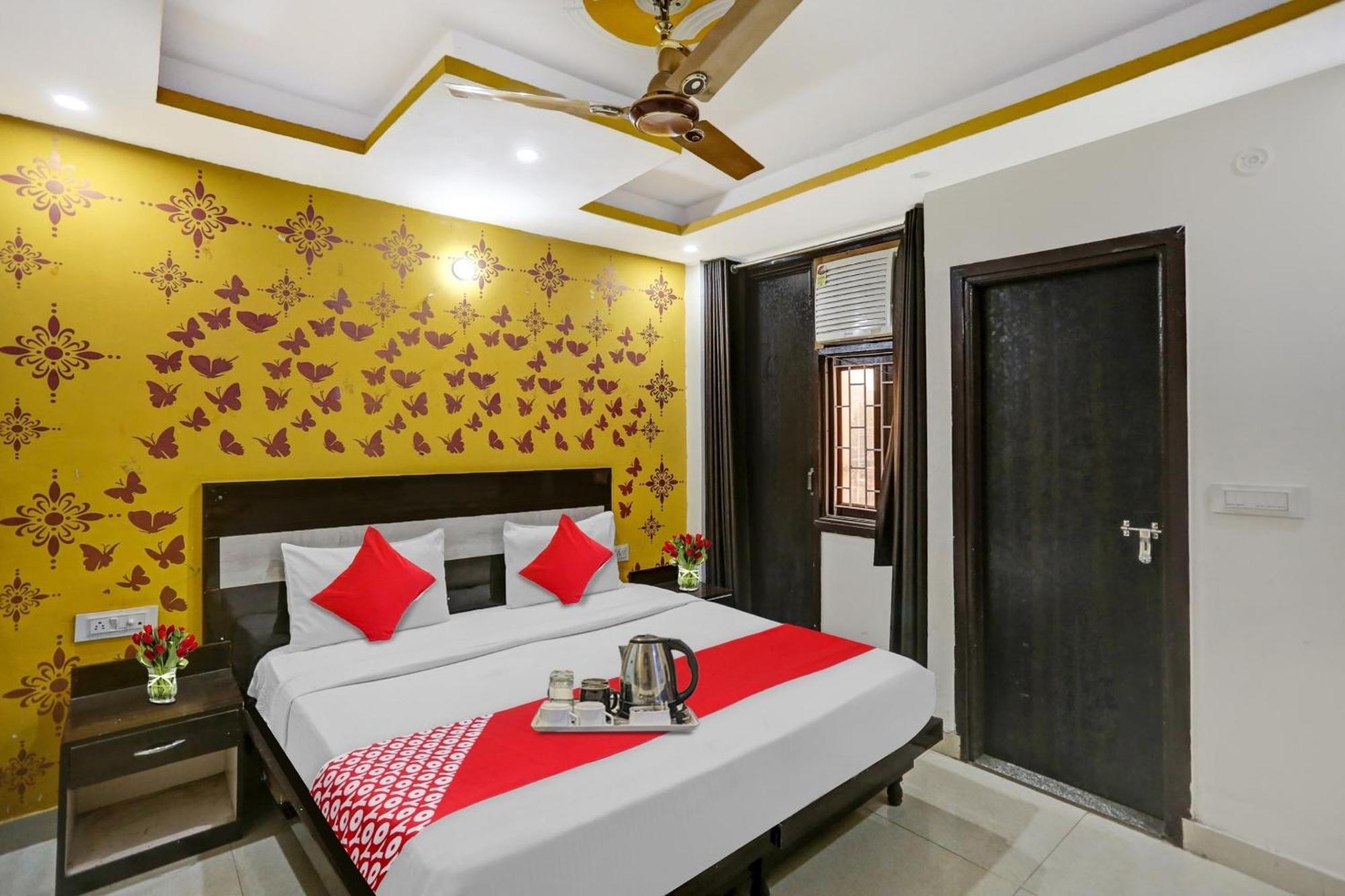 Hotel O Hotel Blue Orchid Új-Delhi Kültér fotó